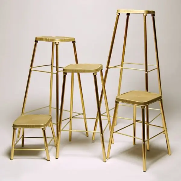 Set of Two 20" Nesting Display Stands - Image 2